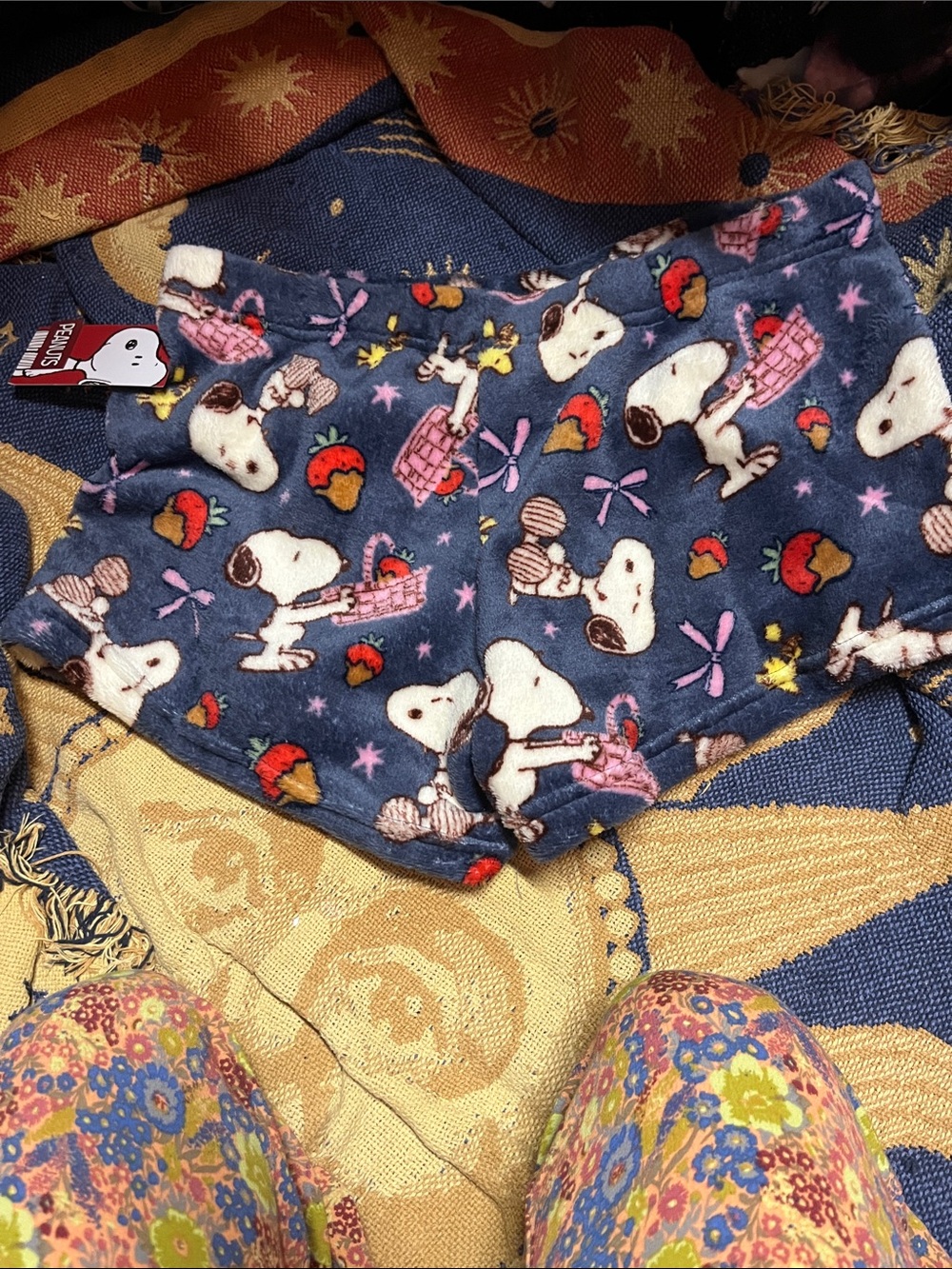 Peanuts Navy Lounge Shorts with Snoopy Xl - Picture 5 of 6